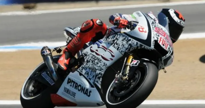MotoGP: Jorge Lorenzo conquista il nuovo continente. A Laguna Seca vince davanti a Stoner e Rossi.