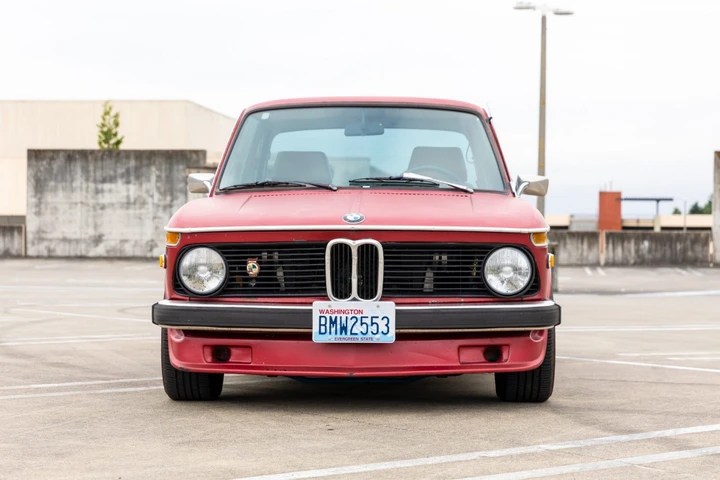 In vendita una BMW 2002 con il motore di una Honda S2000