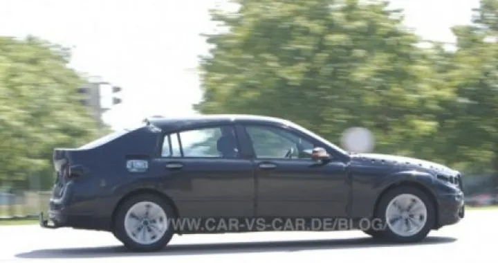 BMW Serie 3 GT: foto spia su strada