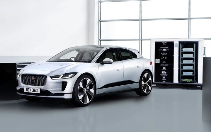 E-Ducation, il progetto di Jaguar Land Rover per educare all’uso dell’auto elettrica