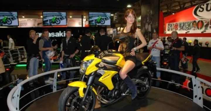 Kawasaki ER-6n /ER-6f m.y. 2012 - Salone EICMA Milano 2011