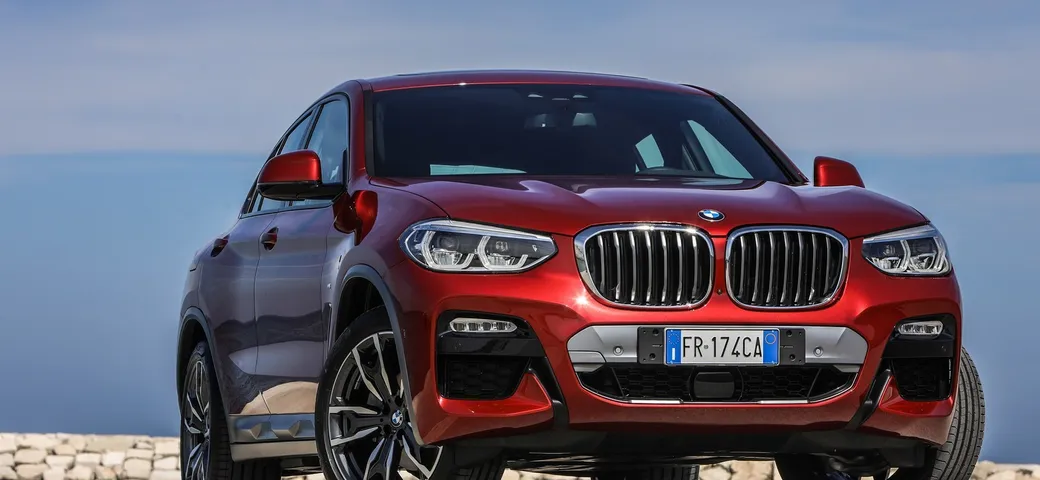 Nuova BMW X4: primo contatto, la prova del nuovo SUV coupé tedesco [Video]