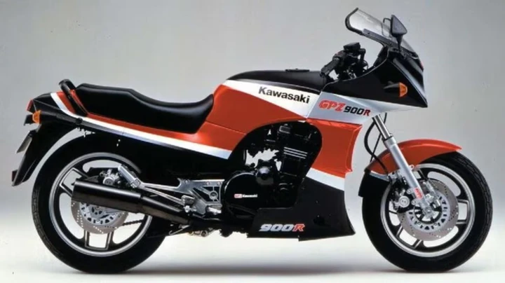 Compri casa e ti regalano una Kawasaki GPZ900R: succede in Giappone