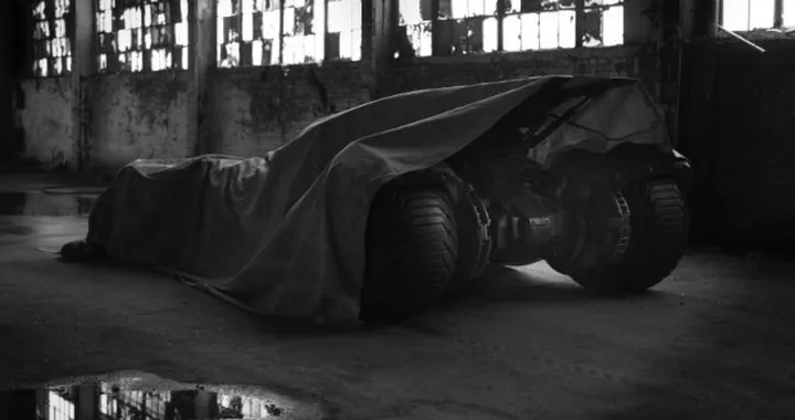 Batman vs Superman, l'anteprima della nuova Batmobile
