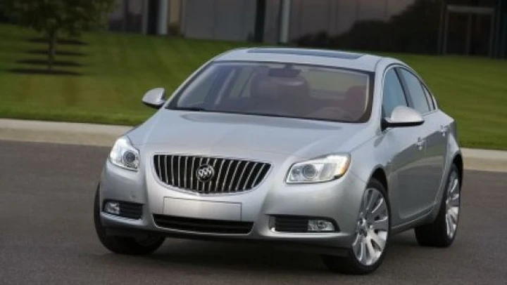 Buick Regal: le immagini ufficiali della Insignia americana
