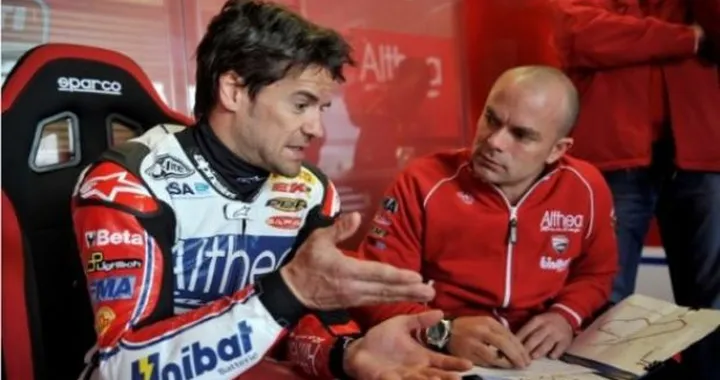 Carlos Checa: "Valentino, vieni a sfidarmi in Superbike!"