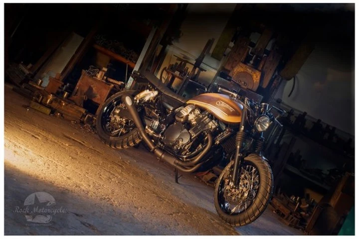 Suzuki GSX750 Inazuma Scrambler by Rock Motorcycles