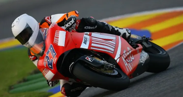 I Campioni si stringono attorno a Schumi