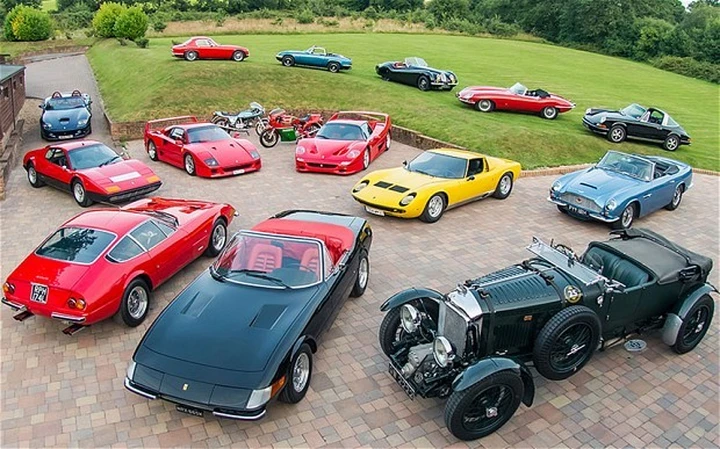 Appassionato inglese vende l'intera sua collezione