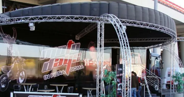 Motodays all'Eicma di Milano per presentare il Contest e il Blog People