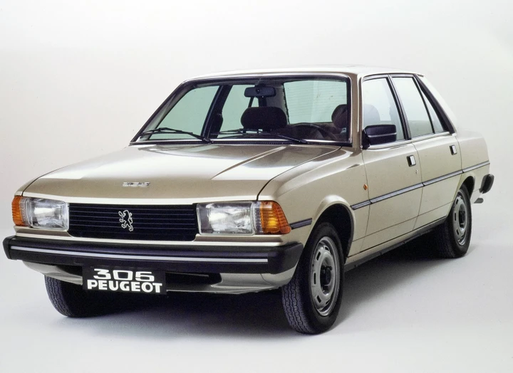 Peugeot 305: la media della Casa del Leone per gli anni '80