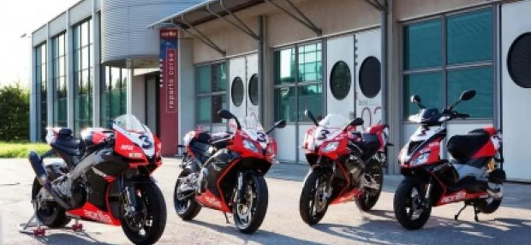 Aprilia RS 50 e 125 Max Biaggi Superbike Replica 2009