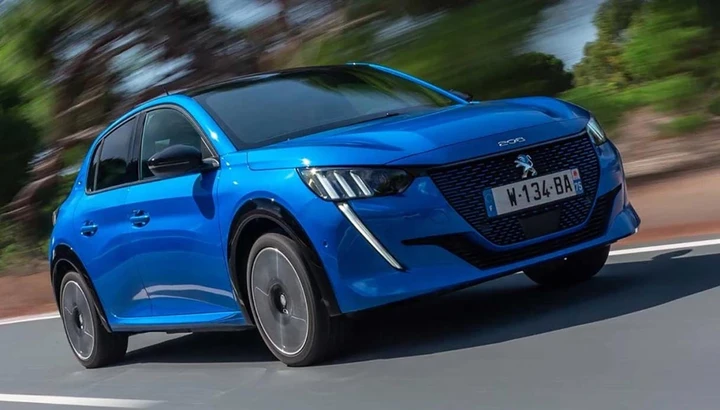 Peugeot 208 è l’auto più venduta in Europa: la top 10 di aprile