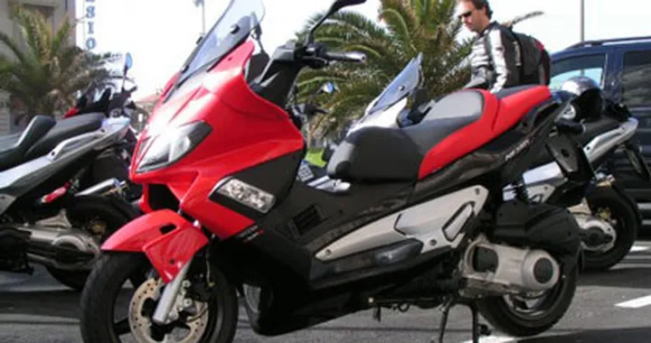 Gilera rinnova il suo NEXUS