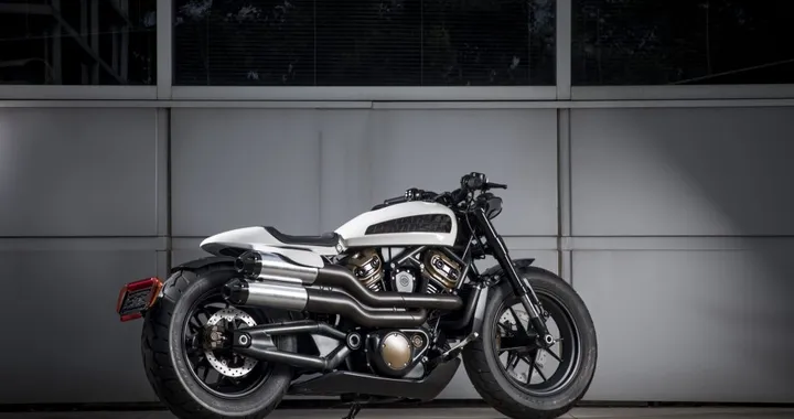 Harley-Davidson: una cruiser 1250 "nascosta" nel video della Pan America