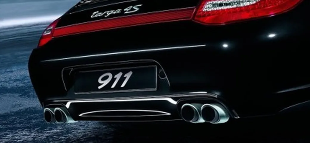 Porsche: nuovo scarico sportivo per 911 Carrera e Targa 4