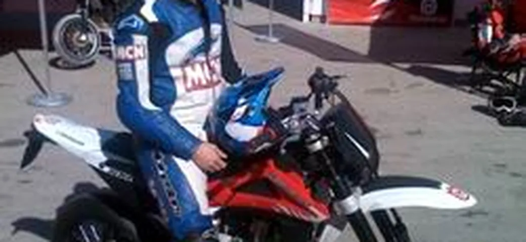 Test Husqvarna Supermoto 2008 di MCN