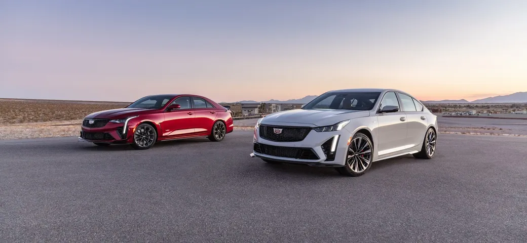Cadillac: la versione speciale Blackwing per i modelli CT4-V e CT5-V
