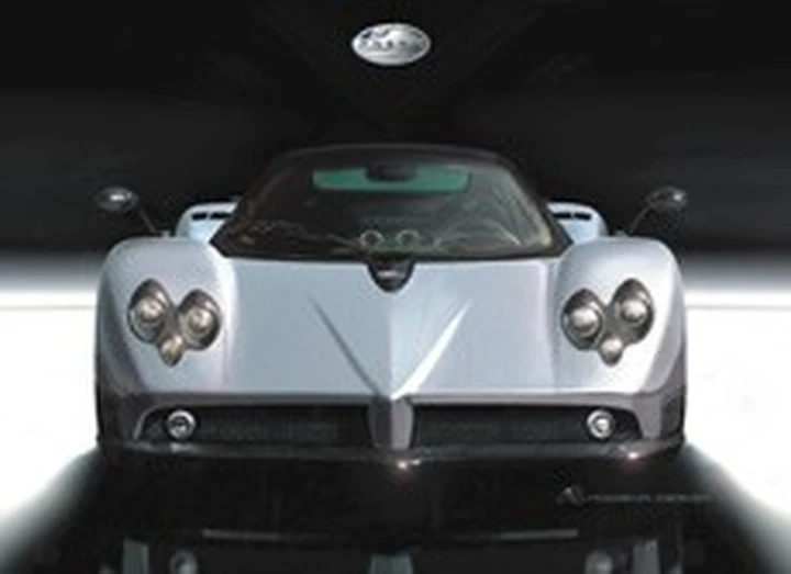 Pagani Zonda F dedicata a Fangio
