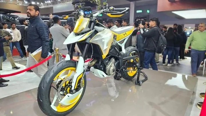 TVS RTS X Supermoto: innovazione su due ruote al Bharat Mobility Global Expo