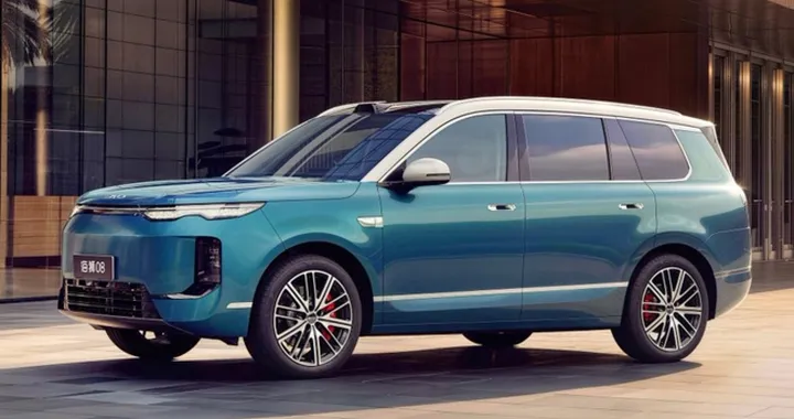 Oltre 12.000 ordini in 24 ore per il nuovo SUV: costa 29.500 euro e arriva fino a 1.650 km