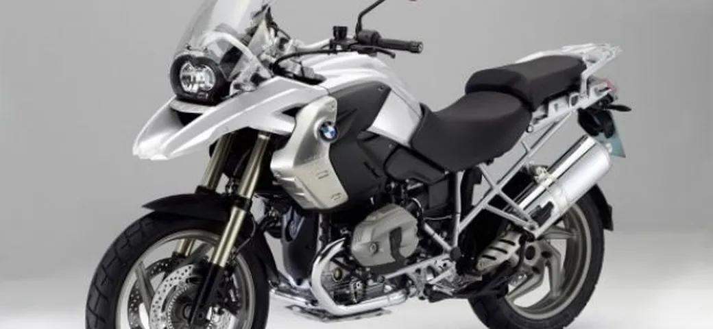 Manutenzione BMW: 3 anni o 30.000 km per la R 1200 GS/Adventure