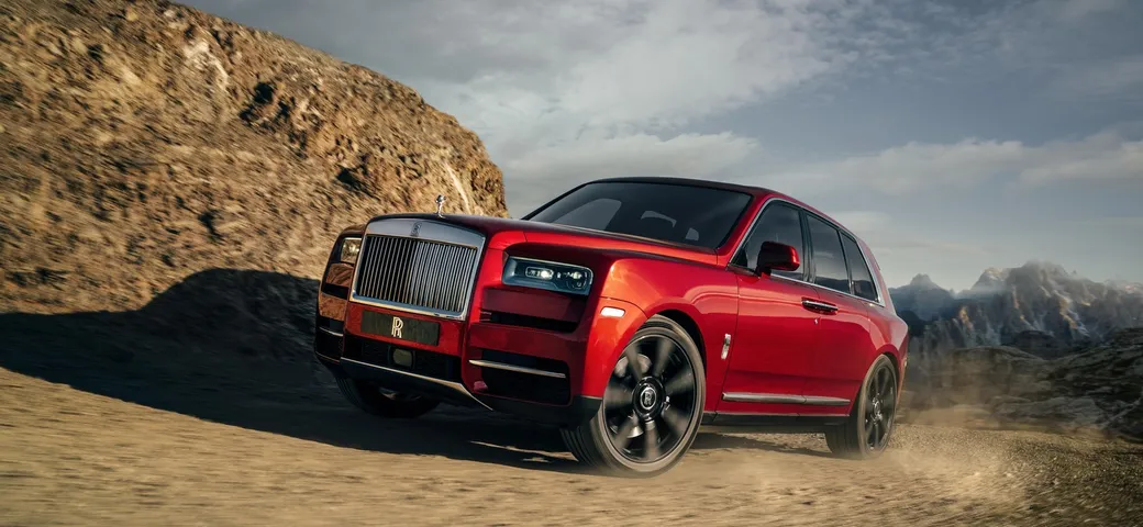 Rolls-Royce Cullinan: tutte le caratteristiche della inedita SUV