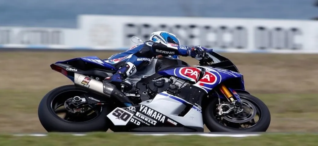 WSBK test Australia: Guintoli primo nella FP2, ma Rea il più veloce