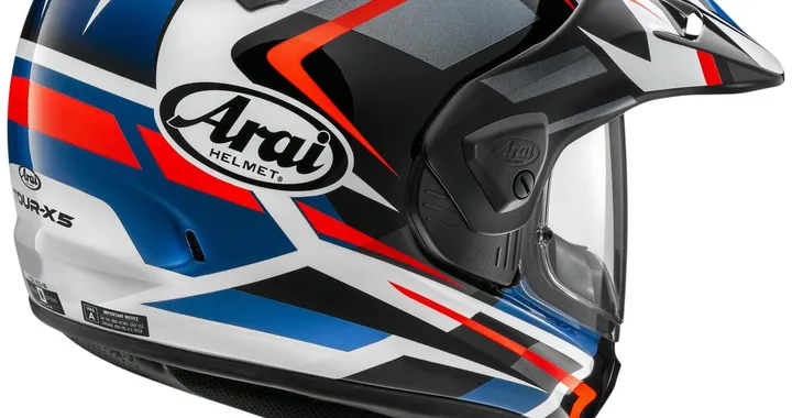 Arai Tour-X5: il casco adventure che ridefinisce il comfort e la sicurezza