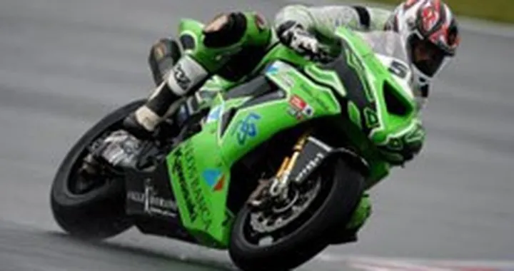 SBK: a Jerez scendono in pista le due Kawasaki