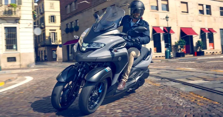 Yamaha Tricity 300 scooter ufficiale del Giro-E