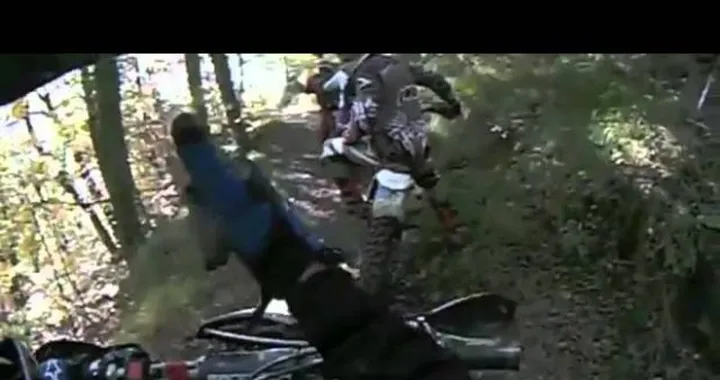 Video del giorno: le avventure di Albenga Enduro