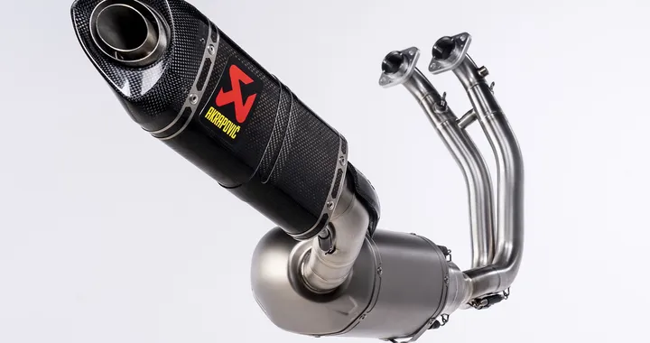 Aprilia RS 660, con lo scarico Akrapovic suona meglio ed è più potente