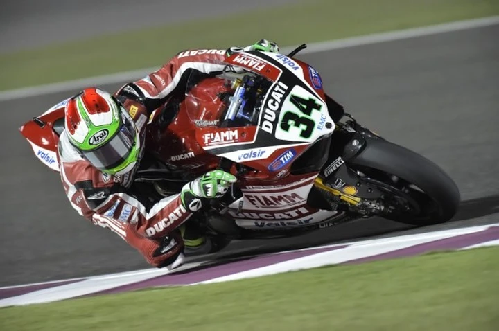 SBK Qatar 2014: Giugliano conquista il Day-1 su Rea e Guintoli, Sykes 8°, Melandri fuori dalla SP2