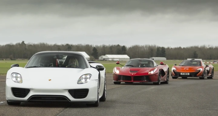 10 mila euro per guidare LaFerrari, P1 e 918 [Video]