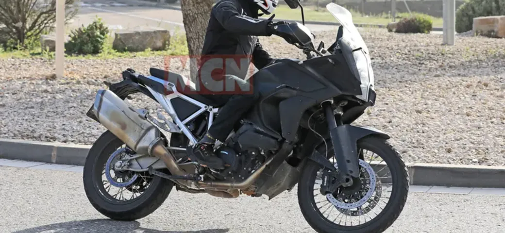 KTM 1290 Super Adventure S e R 2021, arriva il radar: ecco le foto spia