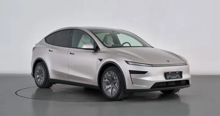 Tesla Model Y avrà anche una versione a 6 posti: dove arriverà