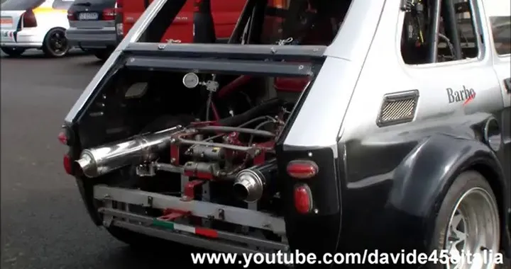 Fiat 126 con motore Yamaha R1