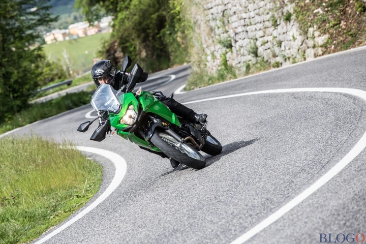 Kawasaki Versys-X 300: prima prova
