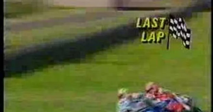 Amarcord: Jamie Whitham vs Carl Fogarty,Suzuki RGV 250 vs Honda RVF 400
