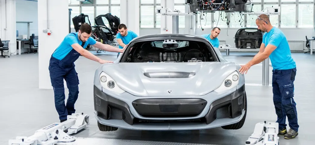 Rimac C Two: l'hypercar elettrica croata piace al mercato