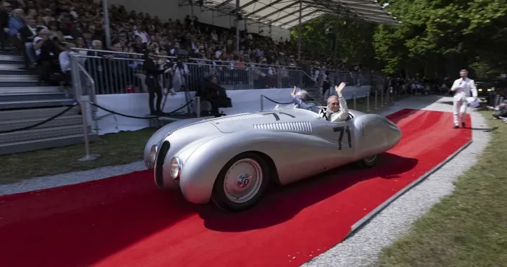 La BMW 328 “Bügelfalte” è la Best of Show del Concorso d'Eleganza di Villa d'Este
