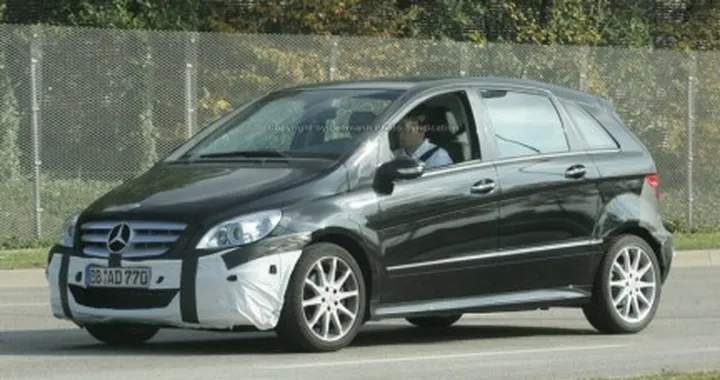 Anche la Mercedes Classe B oggetto di restyling?