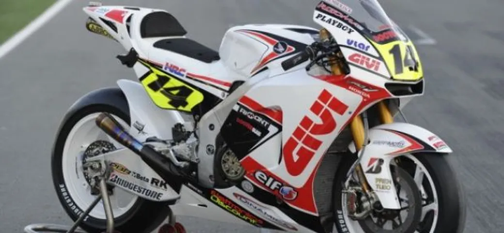 MotoGP: Randy De Puniet in pista con la livrea LCR 2010