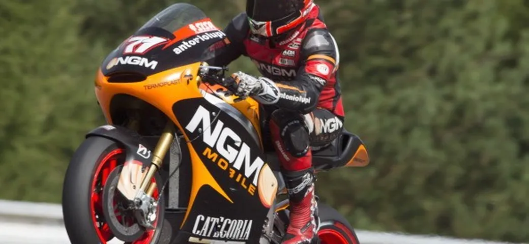 MotoGP 2015: Forward Racing abbandona l'idea di realizzare in proprio il telaio