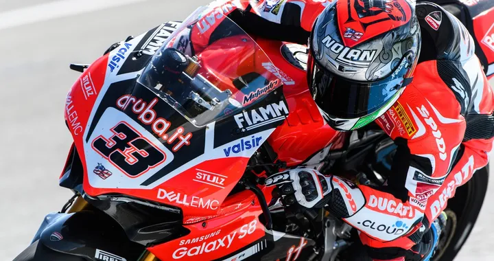 SBK Misano, grande vittoria di Melandri (Ducati). Ma Rea ipoteca il titolo iridato
