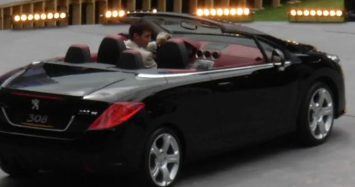 Peugeot 308 - foto spia delle versioni Cabrio e SW