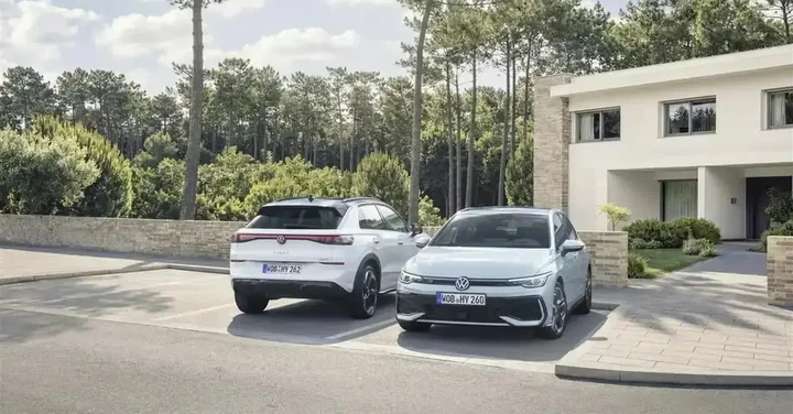 Volkswagen Golf e T-Roc Full Hybrid, arrivano i nuovi modelli da 170 CV