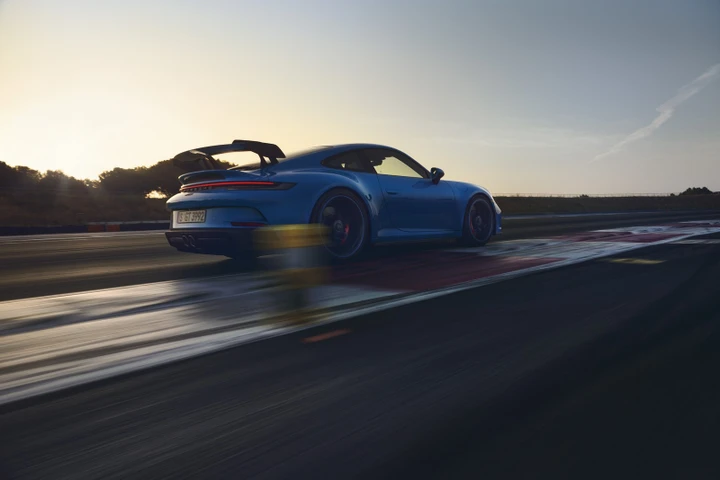 Porsche 911 GT3 2021: 12 secondi più veloce al Nurburgring