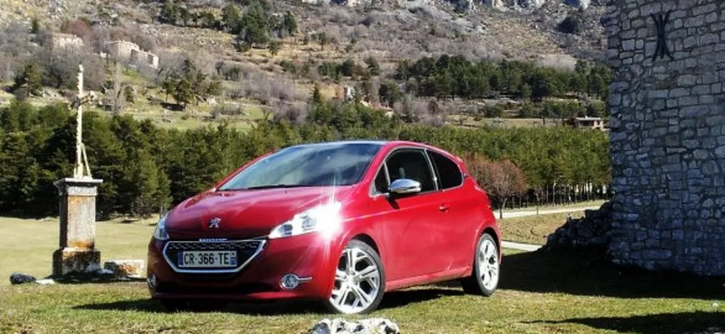 Peugeot 208 S